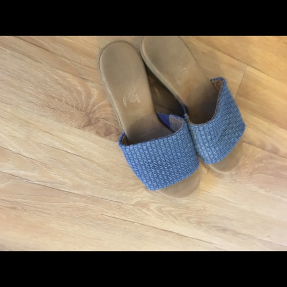 Sandals - Picture 2 of 3